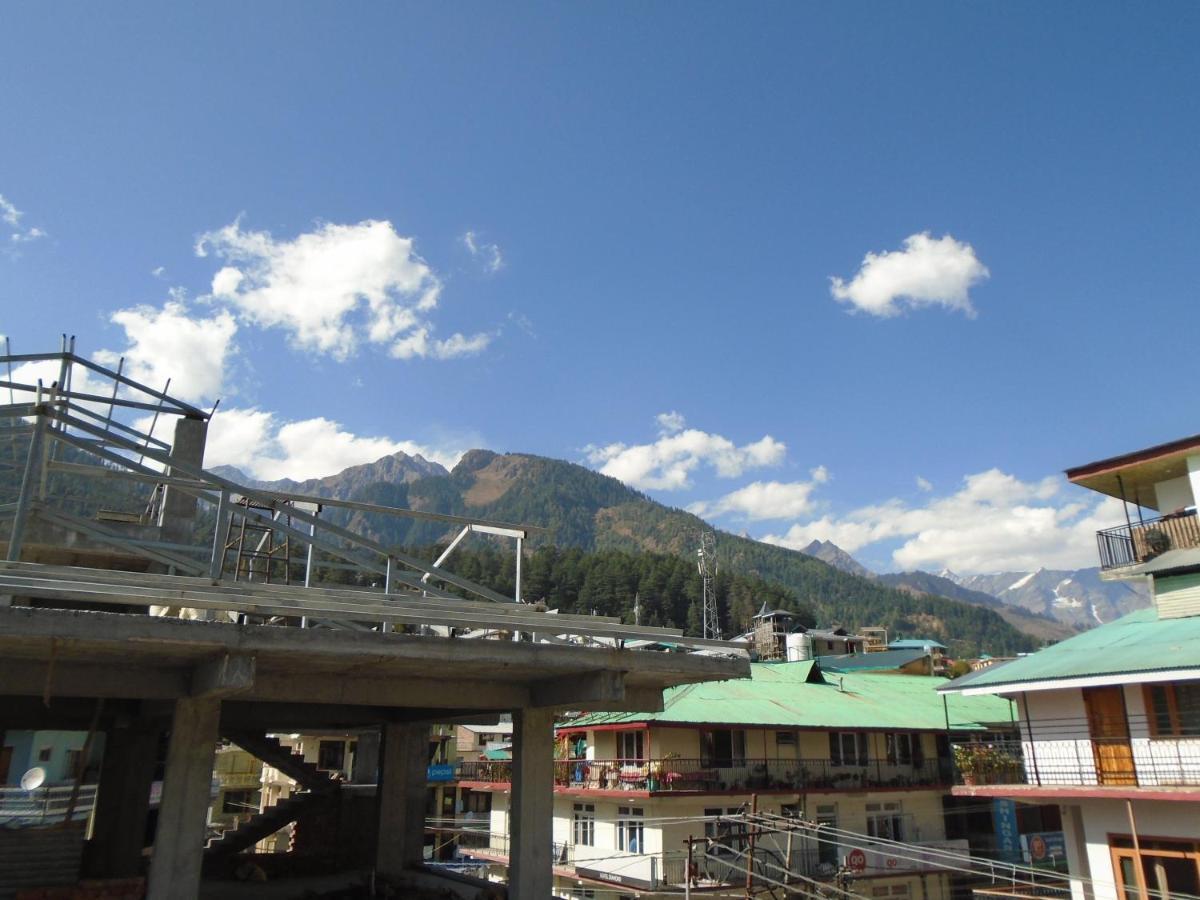 Hotel Magnolia Mallroad Manali Εξωτερικό φωτογραφία