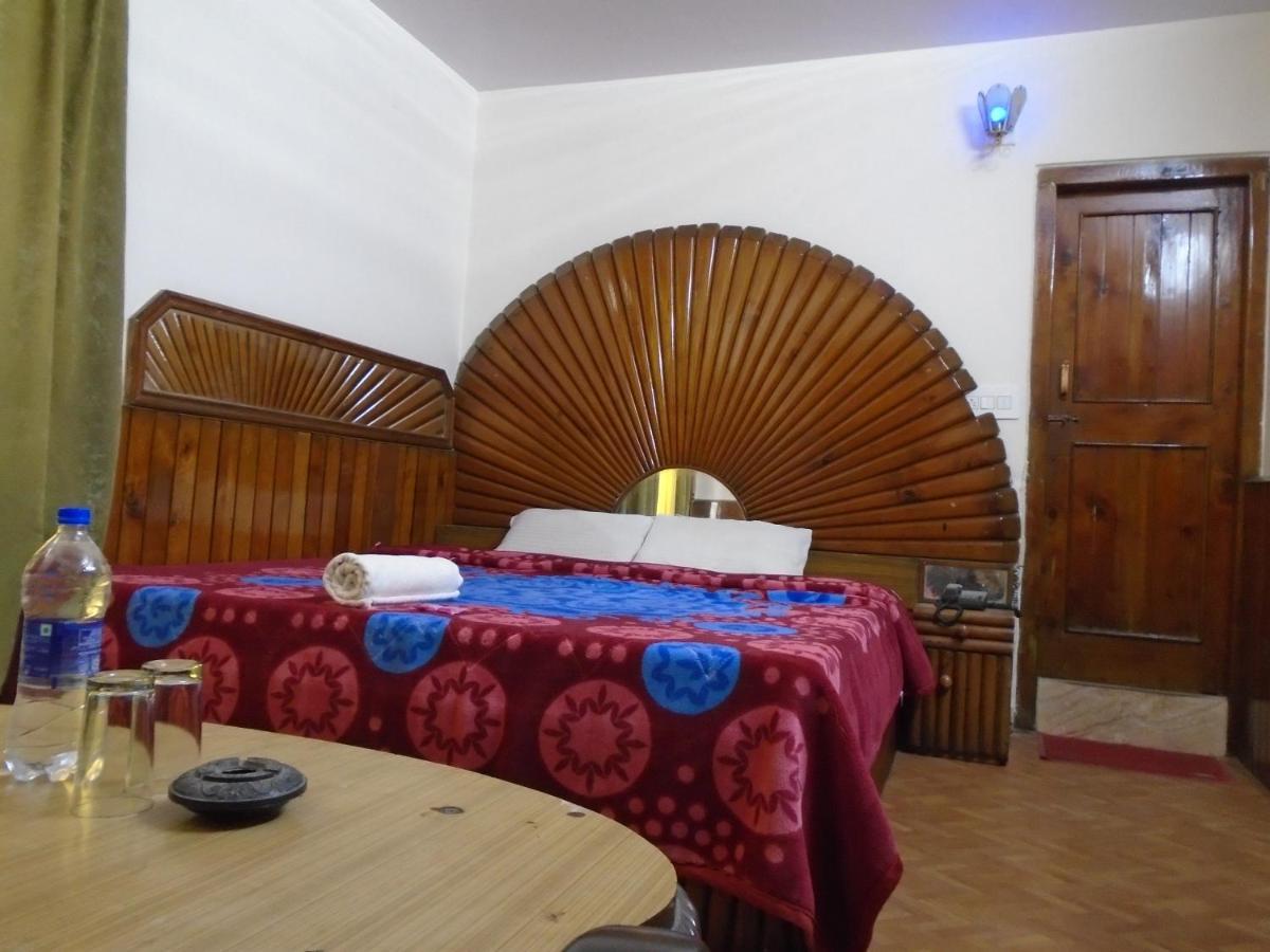 Hotel Magnolia Mallroad Manali Εξωτερικό φωτογραφία