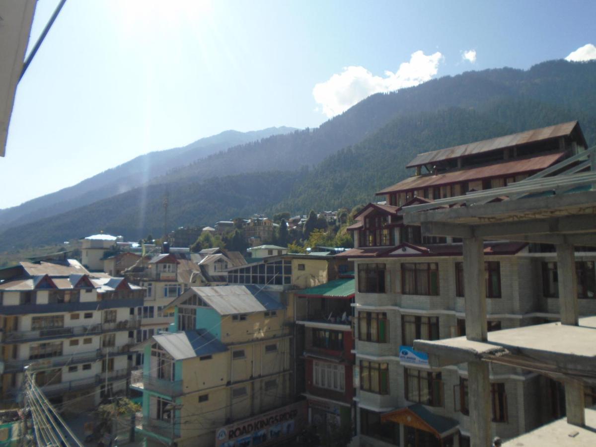 Hotel Magnolia Mallroad Manali Εξωτερικό φωτογραφία