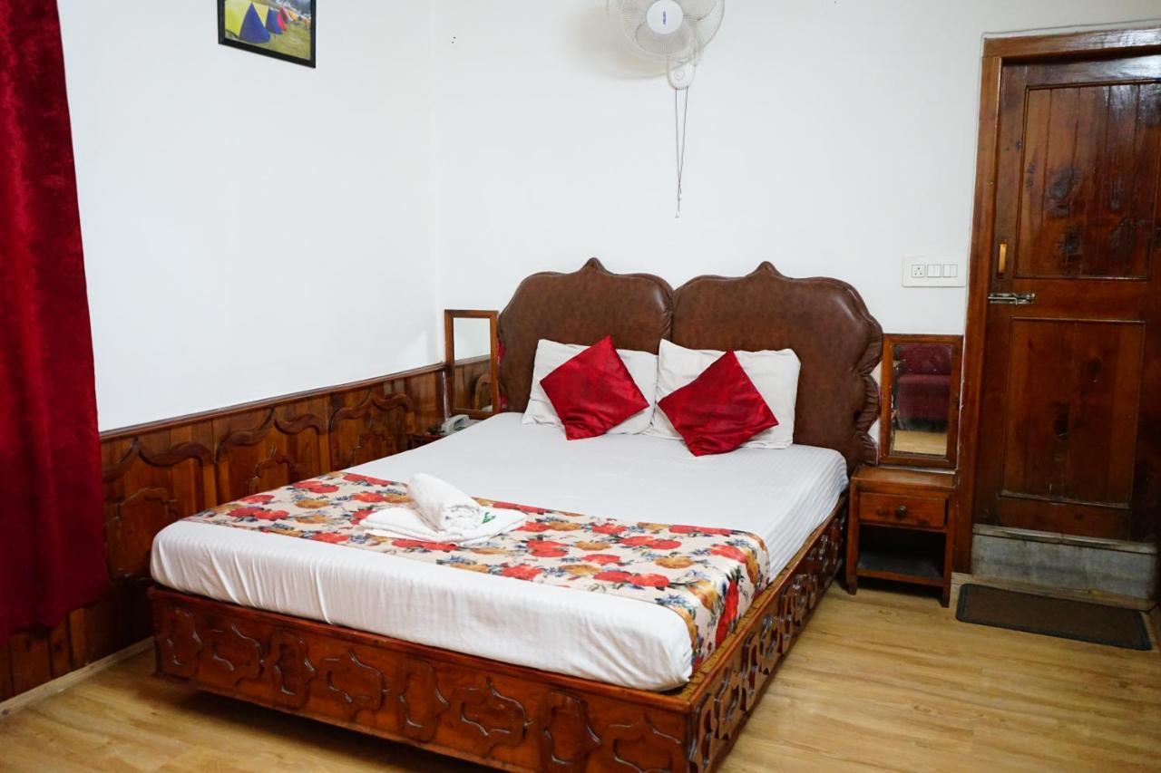 Hotel Magnolia Mallroad Manali Εξωτερικό φωτογραφία