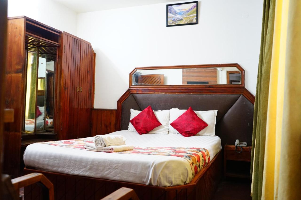 Hotel Magnolia Mallroad Manali Εξωτερικό φωτογραφία