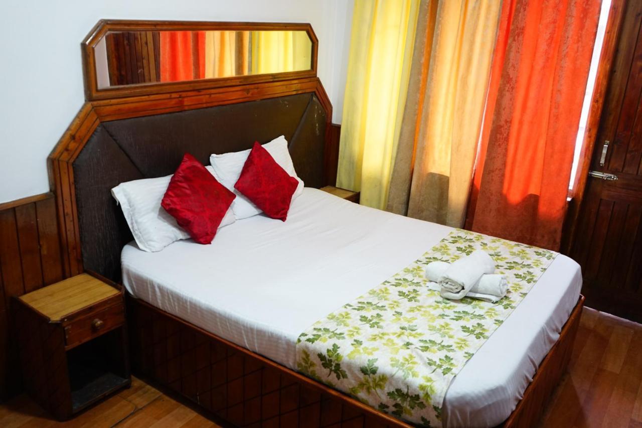 Hotel Magnolia Mallroad Manali Εξωτερικό φωτογραφία